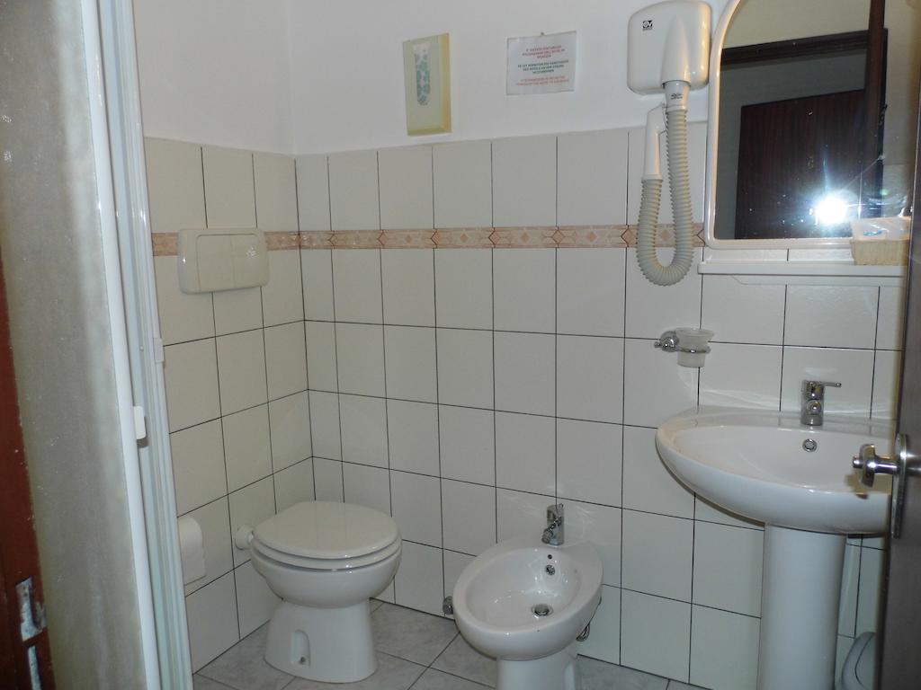 Lina Hotel Stintino Δωμάτιο φωτογραφία